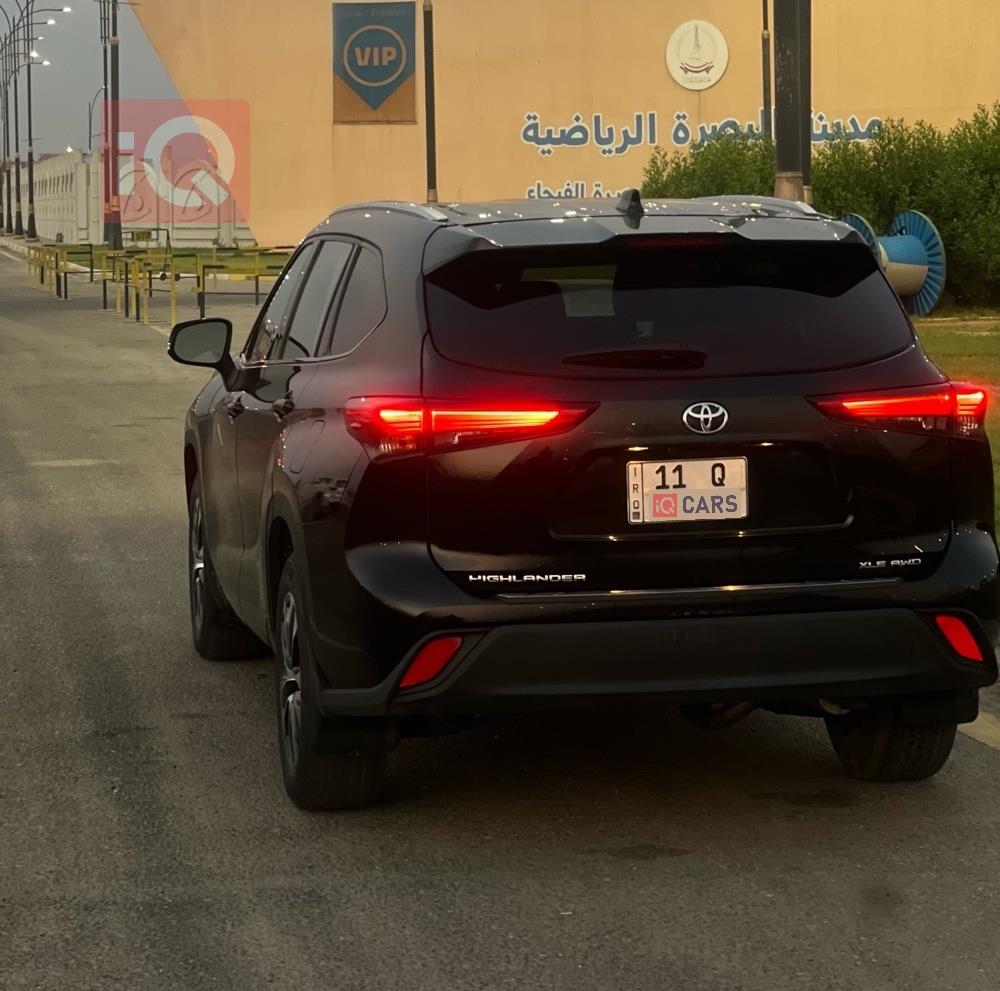 تۆیۆتا هایلاندەر